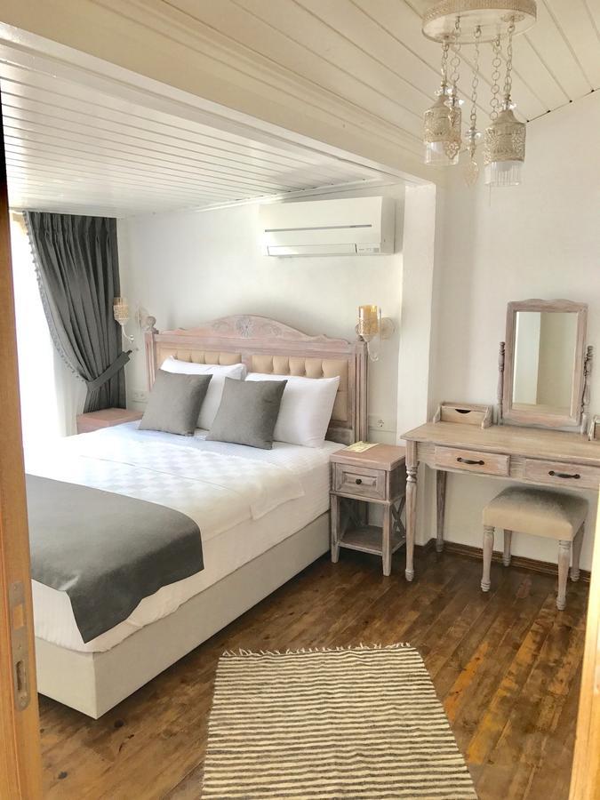 Ayshe Hotel Foça Extérieur photo