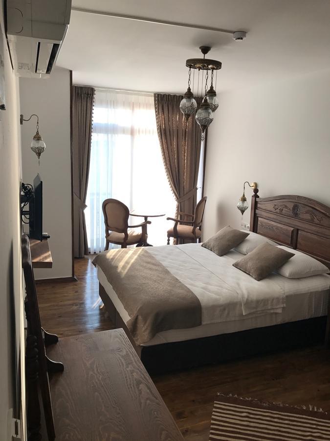 Ayshe Hotel Foça Extérieur photo