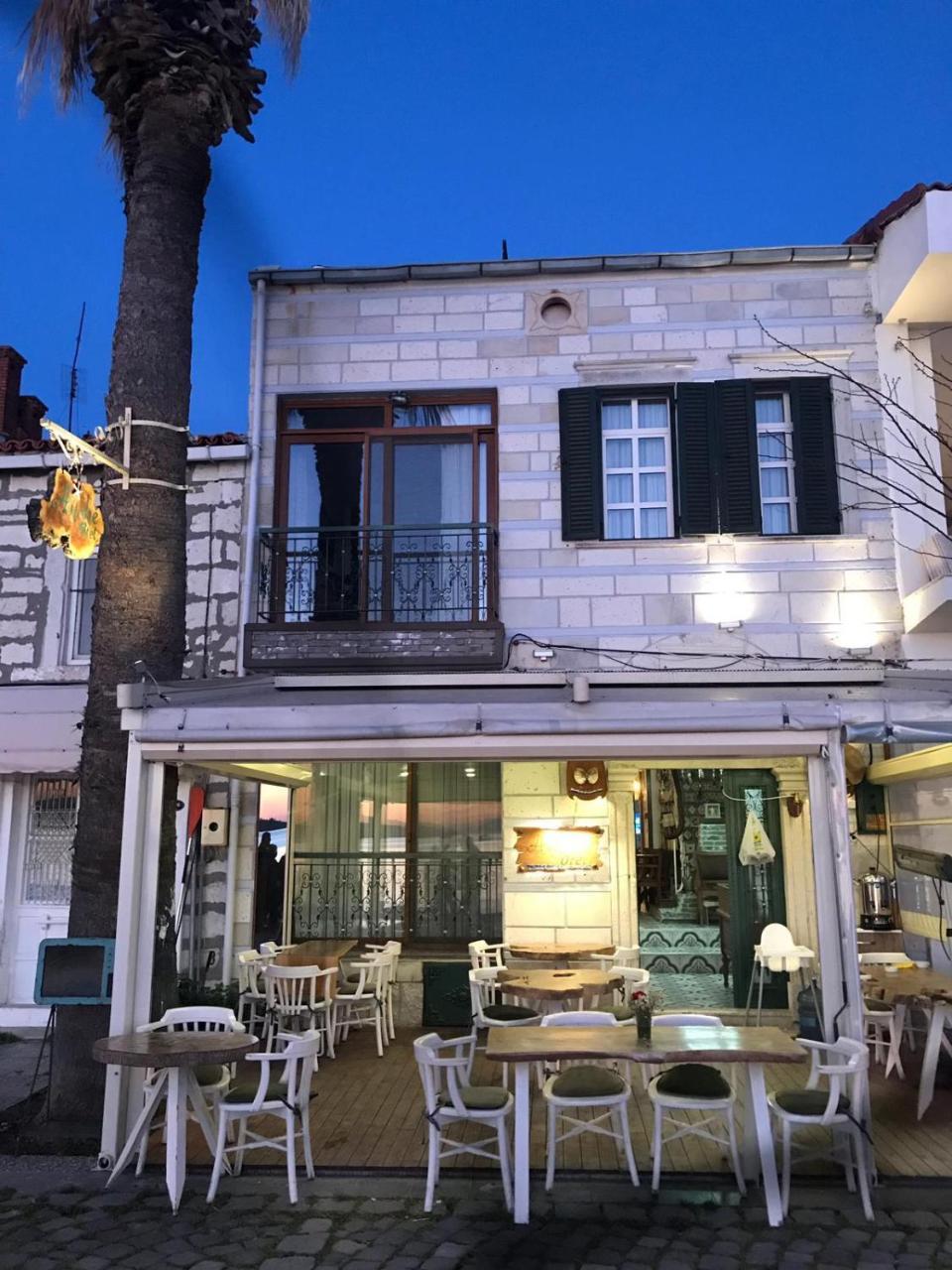 Ayshe Hotel Foça Extérieur photo